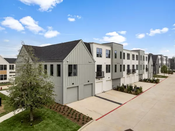 The Woodlands, TX 77380,1941 Sawdust Road #214