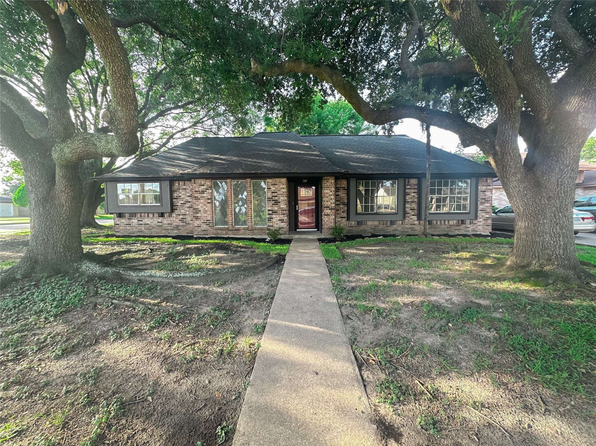 5230 Meadow Place DR, La Porte, TX 77571