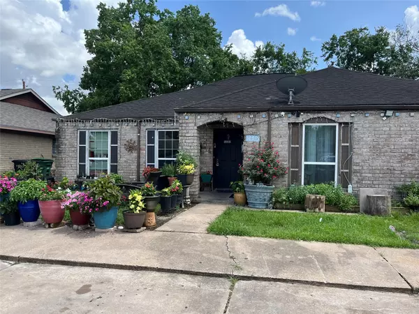 Houston, TX 77072,12207 White Cap LN