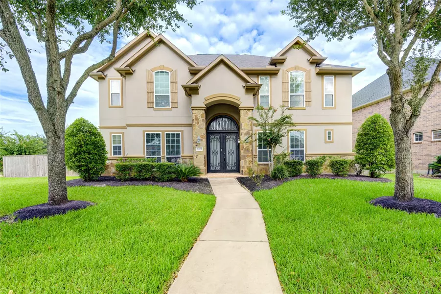 5403 Dalton Ranch LN, Sugar Land, TX 77479