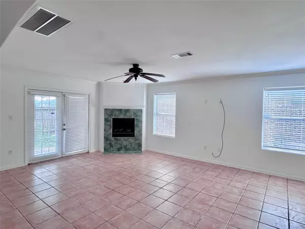 Houston, TX 77088,26 Regency LN