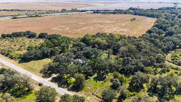 Louise, TX 77455,979 N Fm 647 RD