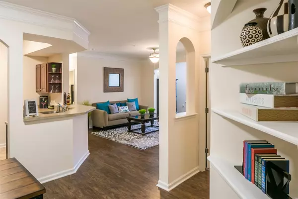 Houston, TX 77498,15270 Voss RD #0636