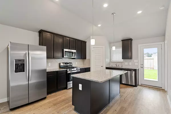 Magnolia, TX 77354,911 Silver Birch BR