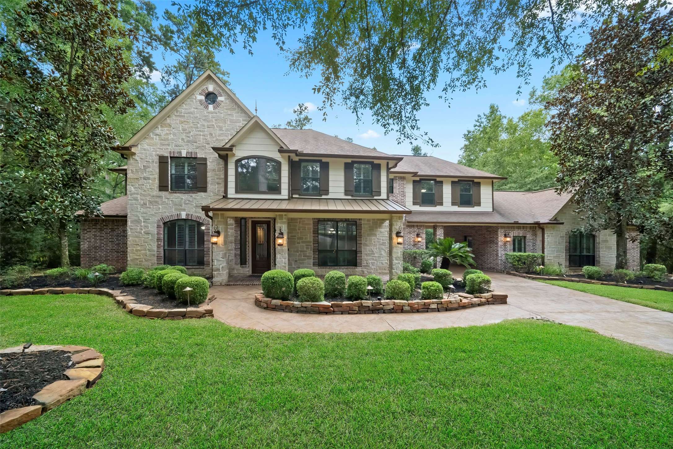 10332 Hunter Creek LN, Conroe, TX 77304