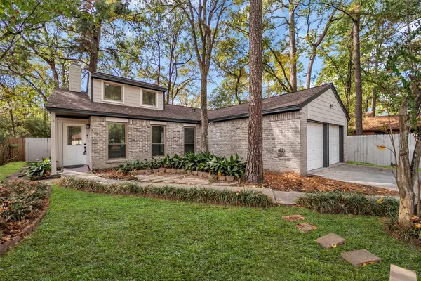 The Woodlands, TX 77381,35 E Bigelow Oak Court CT