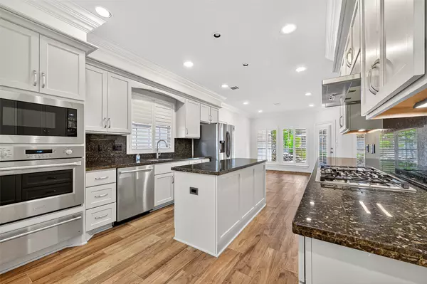 Houston, TX 77041,5522 Honor DR