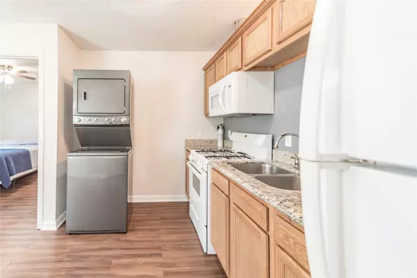 Houston, TX 77004,3008 Wichita ST #Gar Apt