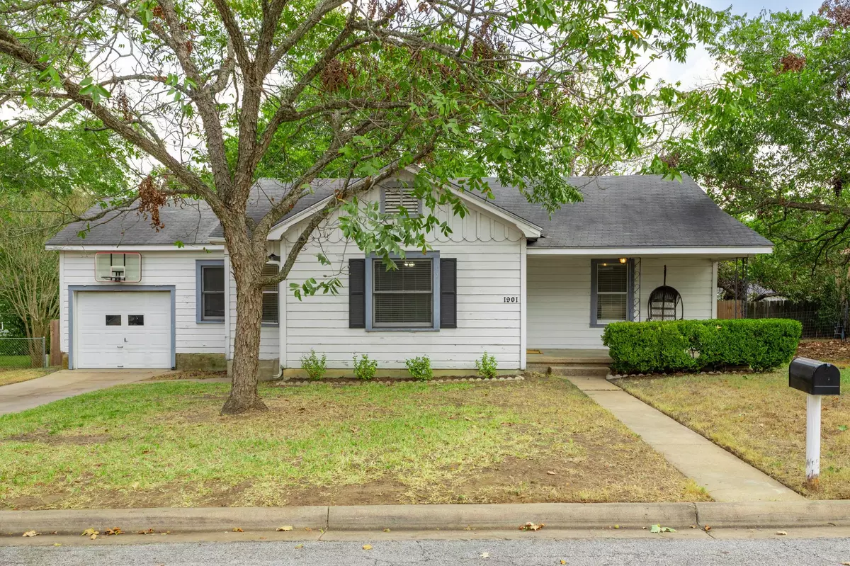 Brenham, TX 77833,1901 Marjorie ST