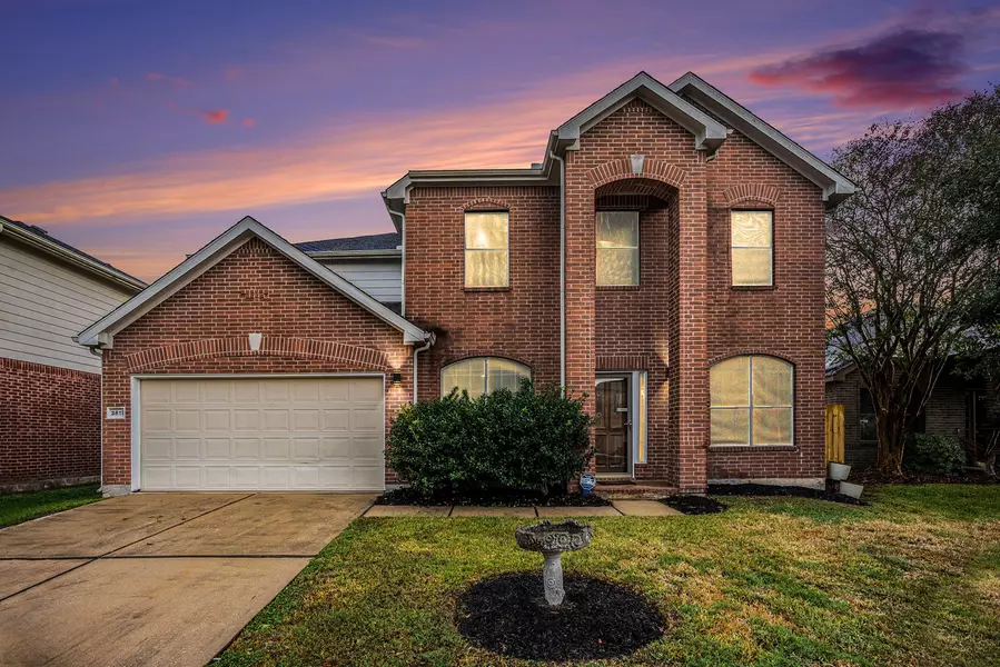 3811 Misty Falls LN, Friendswood, TX 77546