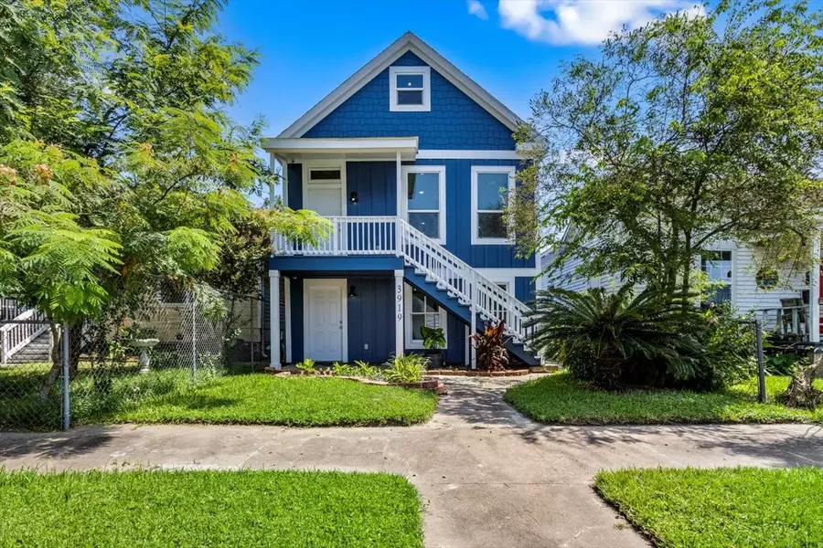 3919 Ursuline ST, Galveston, TX 77550