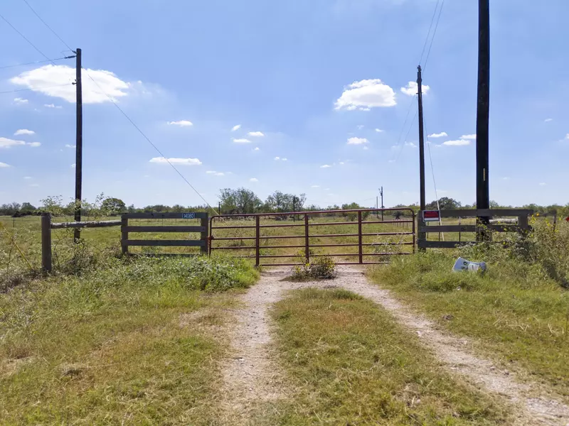 14080 Mannix RD, Hempstead, TX 77445