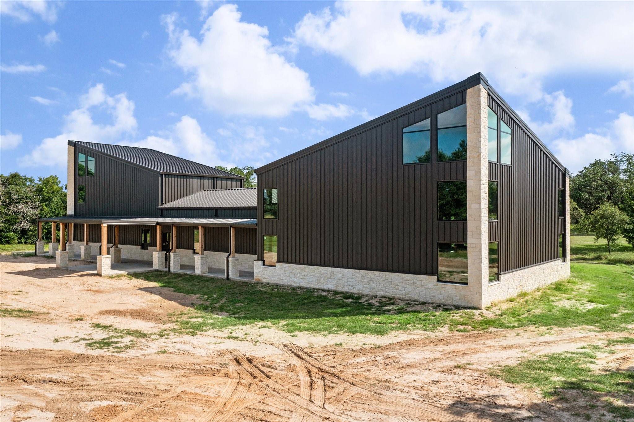 1286 S State Hwy 237, Round Top, TX 78954