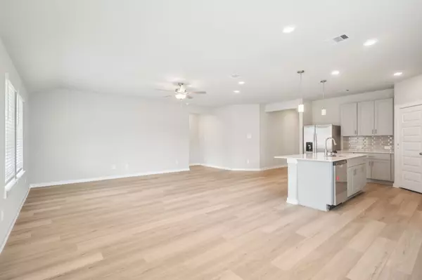 Pearland, TX 77584,5126 Harvest Season DR