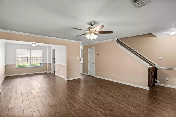 Dickinson, TX 77539,158 Bristol Bend LN