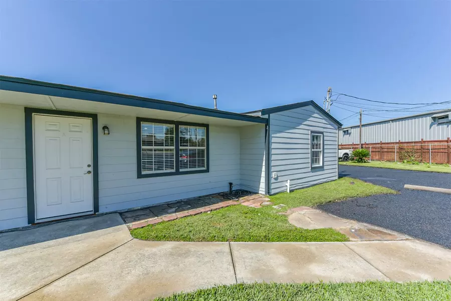 1266 Dove ST #B, Houston, TX 77015