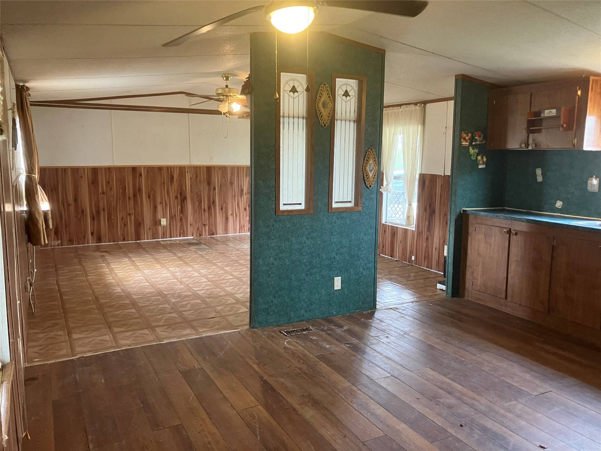 Onalaska, TX 77360,141 S Oak Lee DR S