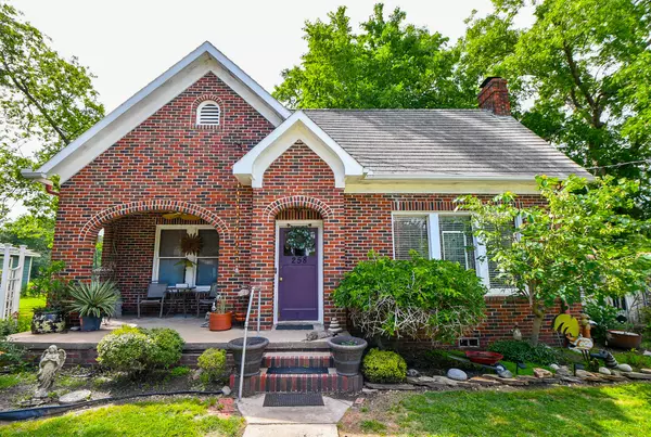 258 W 12th ST,  Somerville,  TX 77879