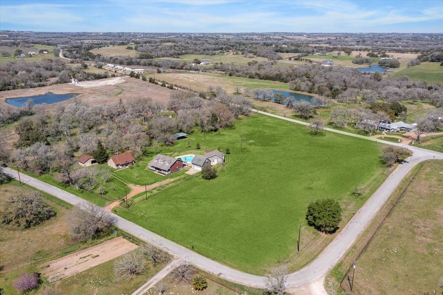3876 Mount Vernon RD, Brenham, TX 77833