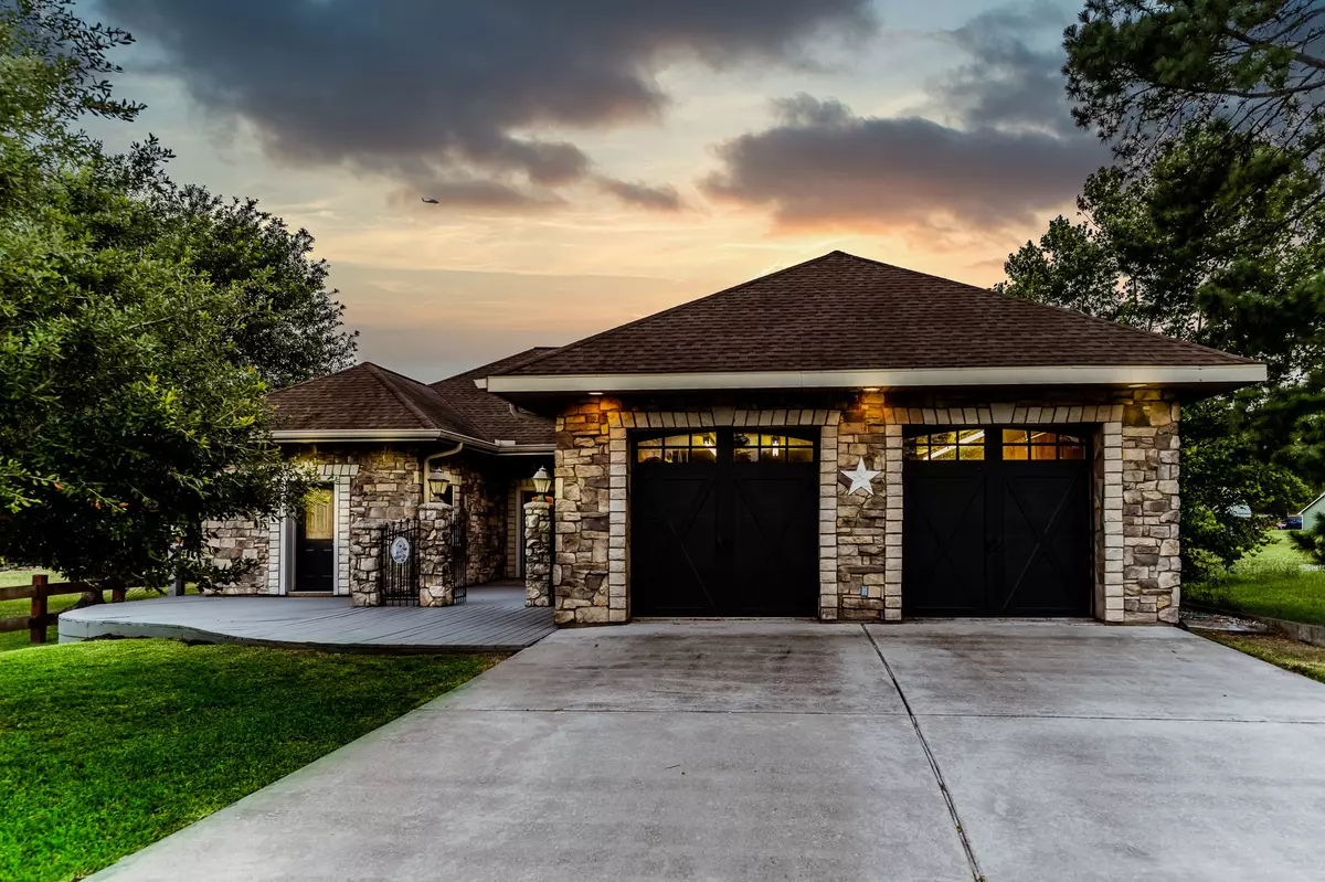 Huntsville, TX 77340,22 Wildwood Lake DR
