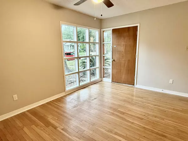 Houston, TX 77009,4622 Michaux ST