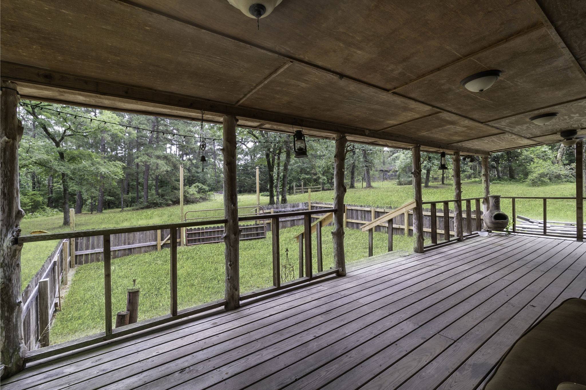 1857 Pr 1195, Midway, TX 75852