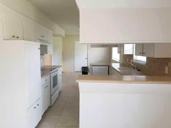 Wharton, TX 77488,1205 Crestmont ST