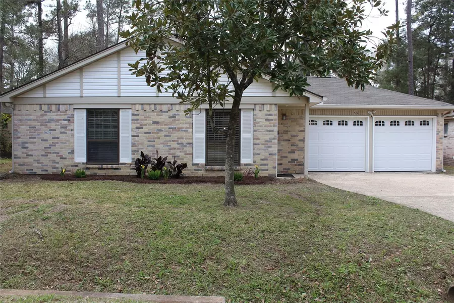 55 E White Willow CIR, Spring, TX 77381