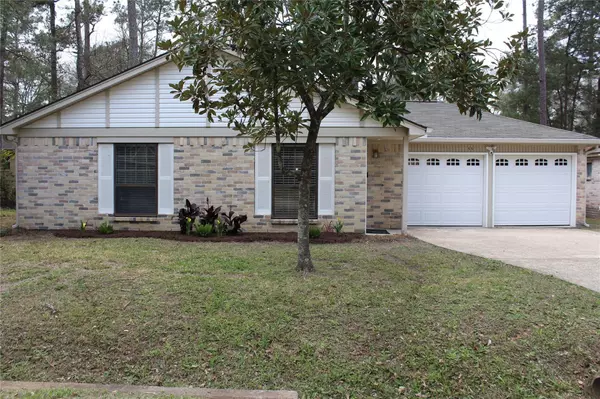 55 E White Willow CIR, Spring, TX 77381