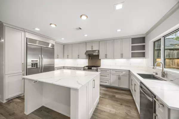 4626 Ella BLVD, Houston, TX 77018