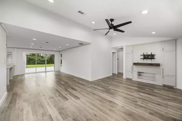 Houston, TX 77018,4626 Ella BLVD