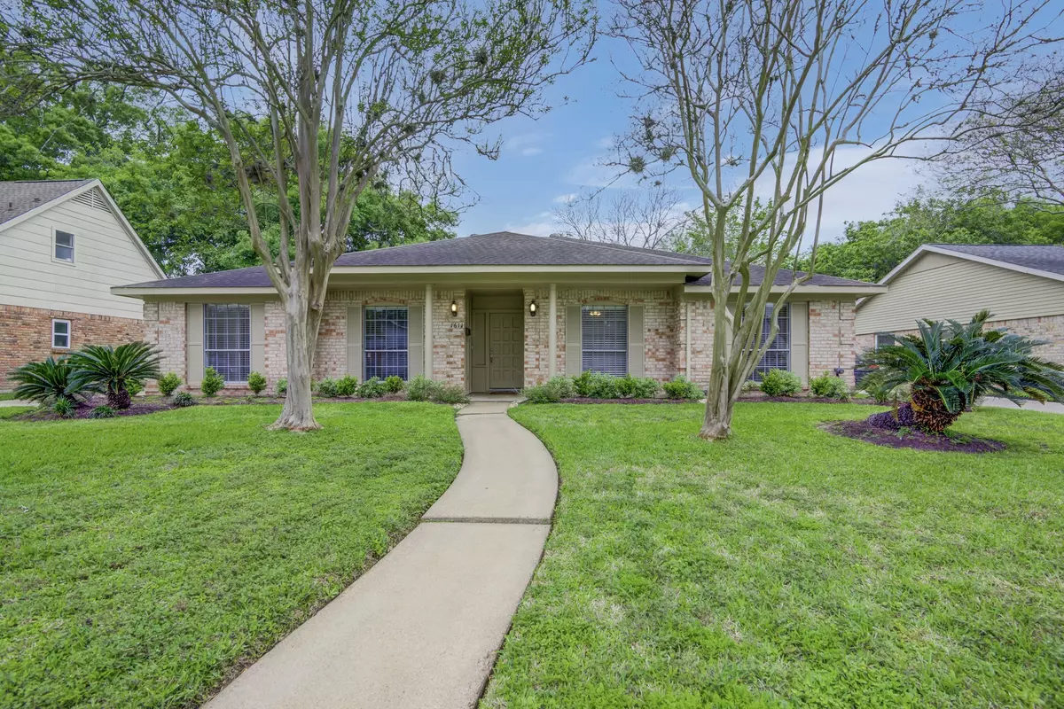 Houston, TX 77062,1611 Festival DR