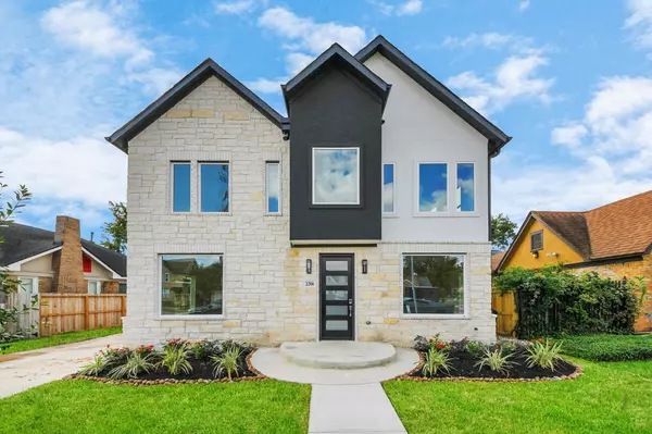 Houston, TX 77004,2206 Alabama ST