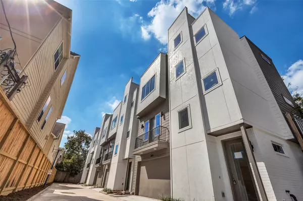 Houston, TX 77003,3014 Bell ST