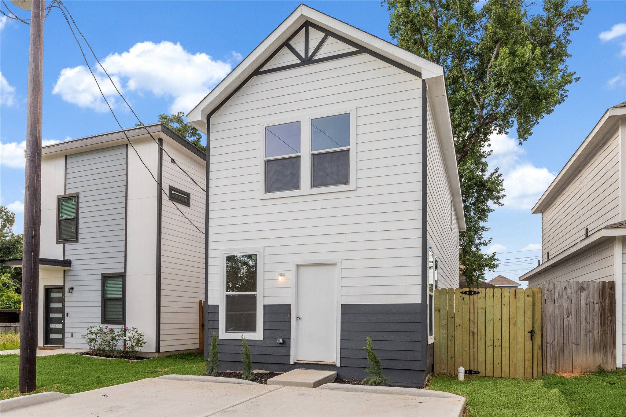 16700 E Ivanhoe, Montgomery, TX 77316