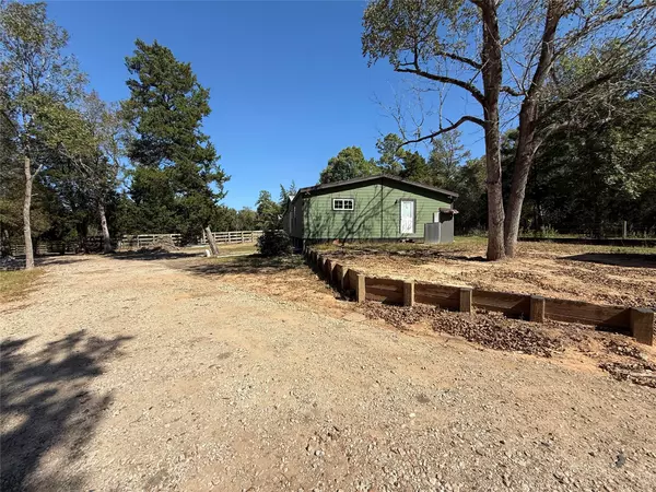 Willis, TX 77318,10621 Parker DR