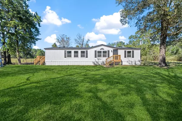 194 County Road 4402, Dayton, TX 77535