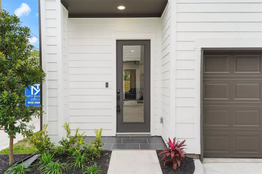 2131 Blalock RD #G, Houston, TX 77080