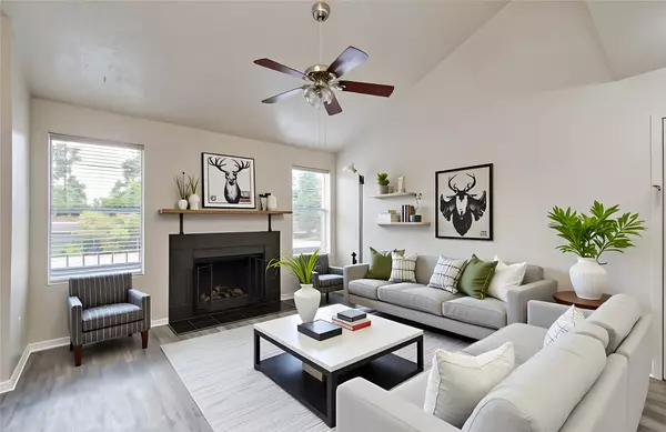 2021 Spenwick DR #322, Houston, TX 77055