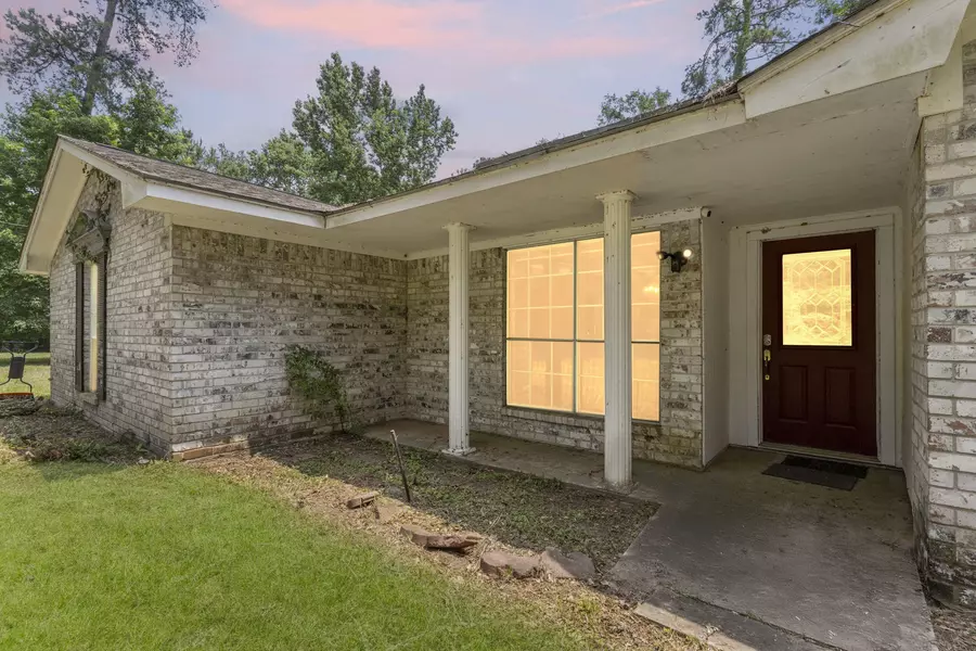2395 Southline RD, Conroe, TX 77384