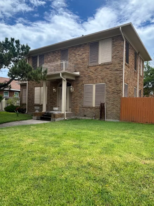 4427 Avenue O, Galveston, TX 77550