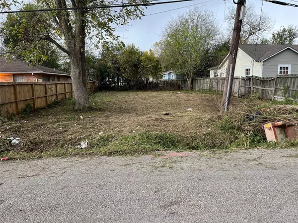 Houston, TX 77022,4043 Europa ST