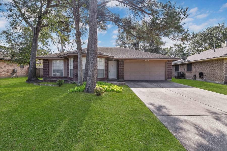 2610 Old Oak LN, Kingwood, TX 77339