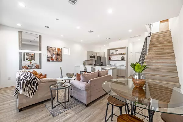 15000 S Richmond AVE #5, Houston, TX 77082