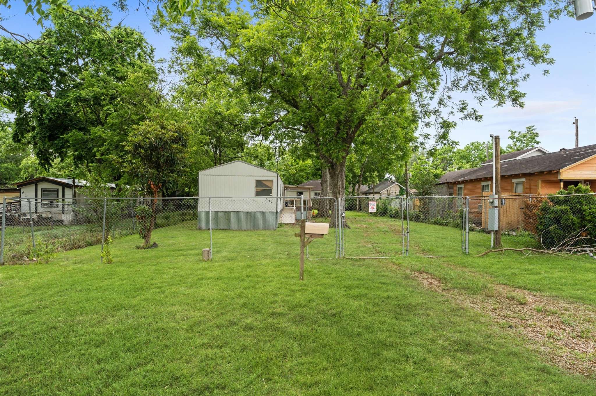Rosenberg, TX 77471,2106 Avenue C