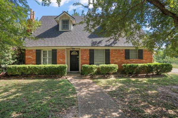 421 Forrest LN, Corsicana, TX 75110