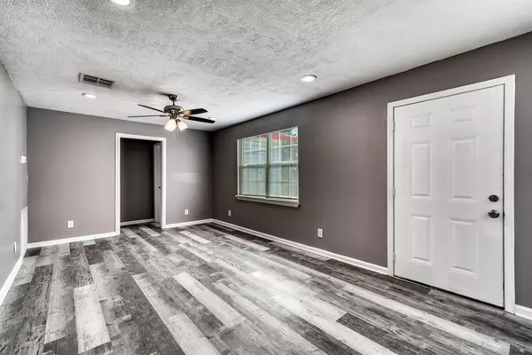 Midway, TX 75852,9393 Willow ST