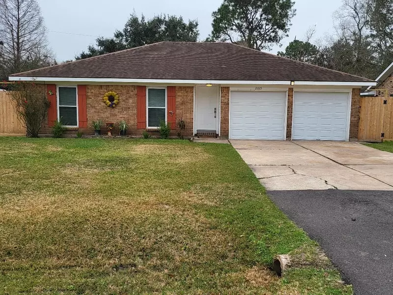 2015 Redwood ST, Kemah, TX 77565