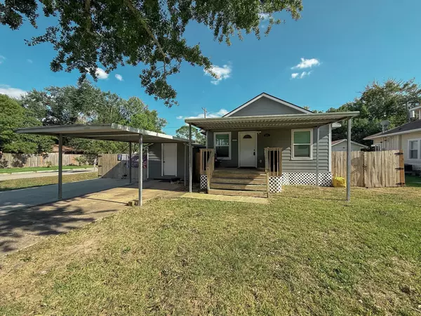 4901 Elm ST, Pasadena, TX 77586