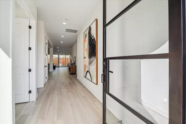 Houston, TX 77009,304 Enid ST